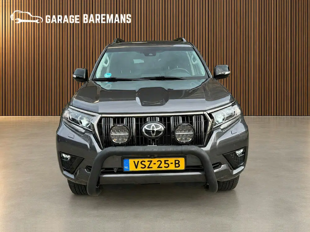 Toyota Land Cruiser 2.8 D-4D-F Black Edition Window Van uit 2022, foto 8