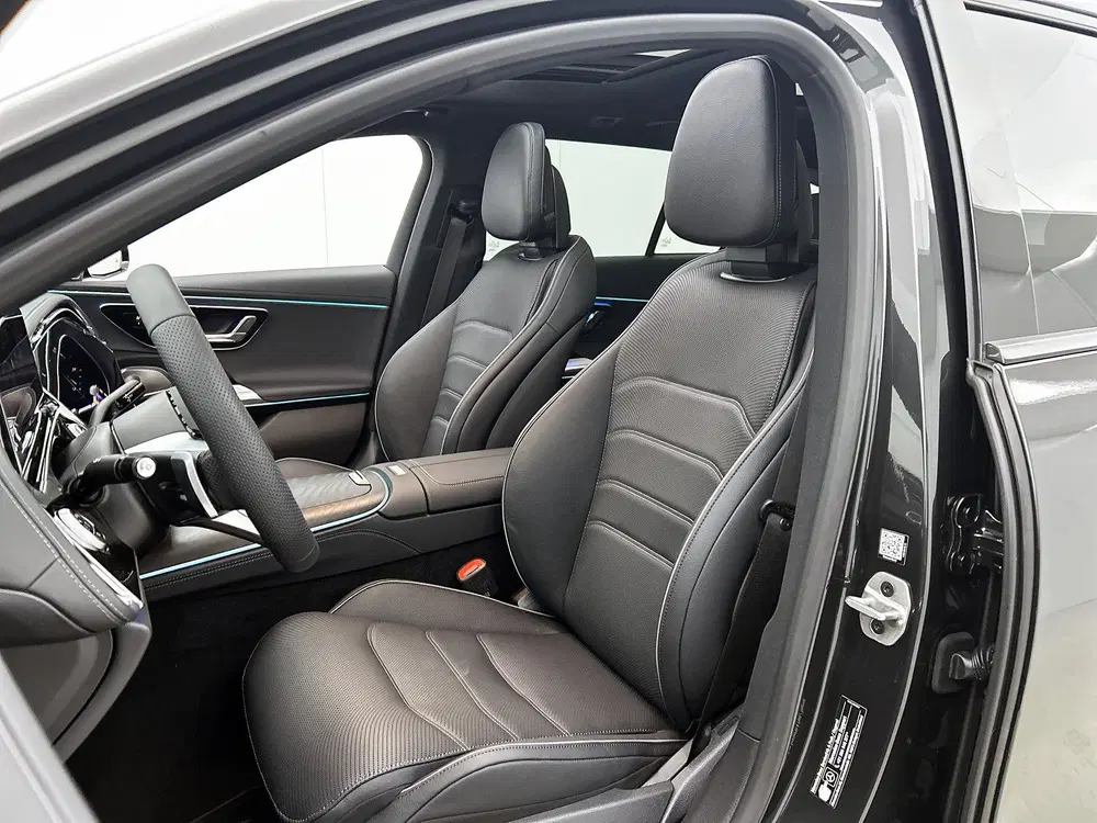 Mercedes-Benz E-Klasse 300 e Sport Edition uit 2026, foto 5