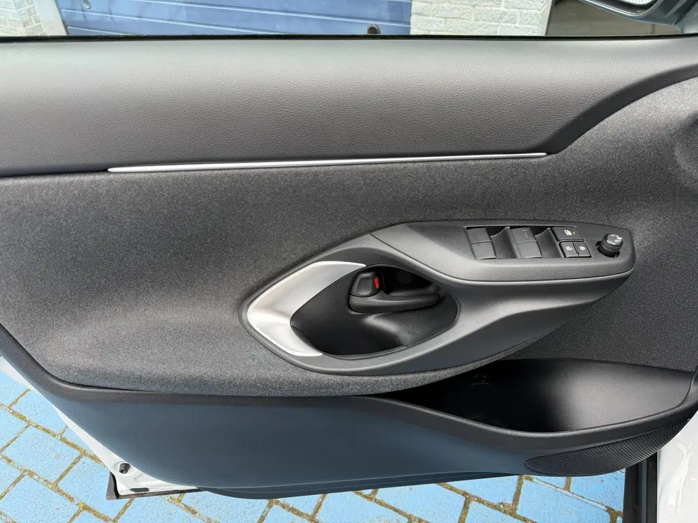 Toyota Yaris Cross 1.5 Hybrid CRUISE LED CAMERA APPLE uit 2022, foto 14