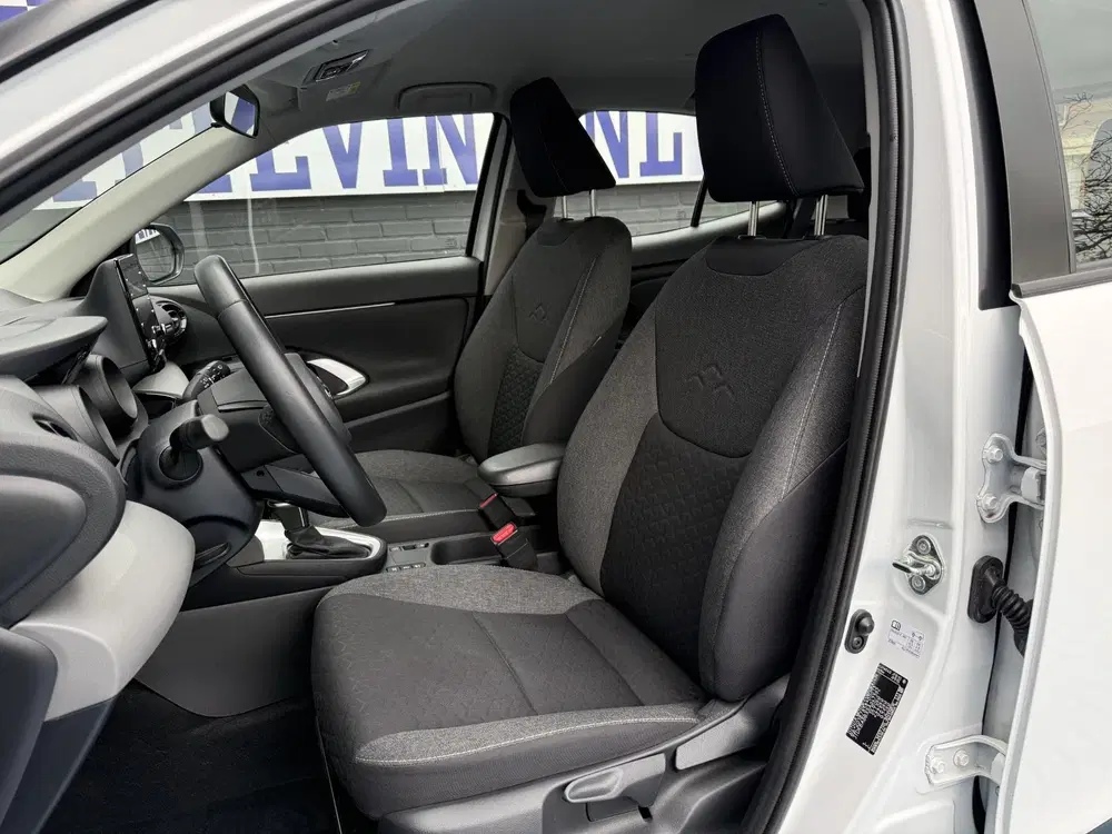 Toyota Yaris Cross 1.5 Hybrid CRUISE LED CAMERA APPLE uit 2022, foto 2