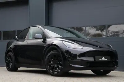 Tesla Model Y Long Range AWD 75 kWh 351PK Panodak 360Vie uit 2021