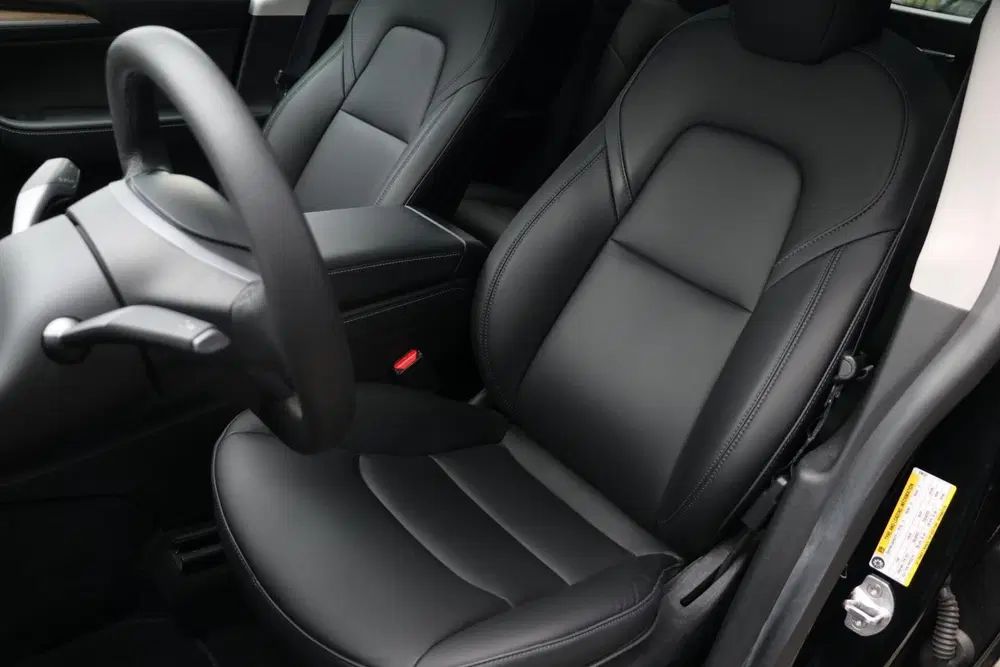 Tesla Model Y Long Range AWD 75 kWh 351PK Panodak 360Vie uit 2021, foto 14