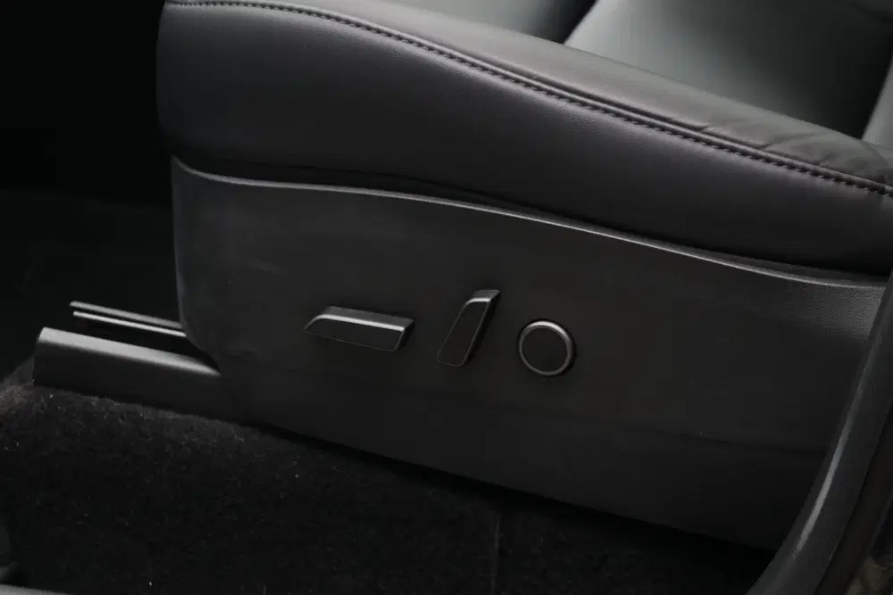 Tesla Model Y Long Range AWD 75 kWh 351PK Panodak 360Vie uit 2021, foto 15
