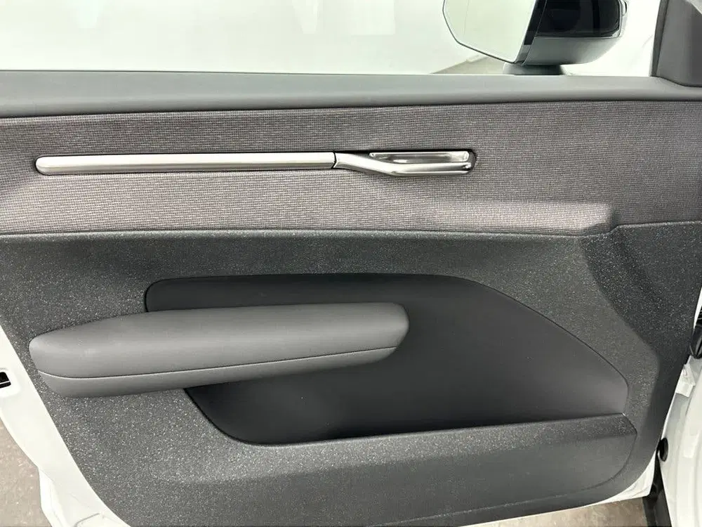 Volvo EX30 P5 Long Range Plus Black Edition Europa uit 2026, foto 11