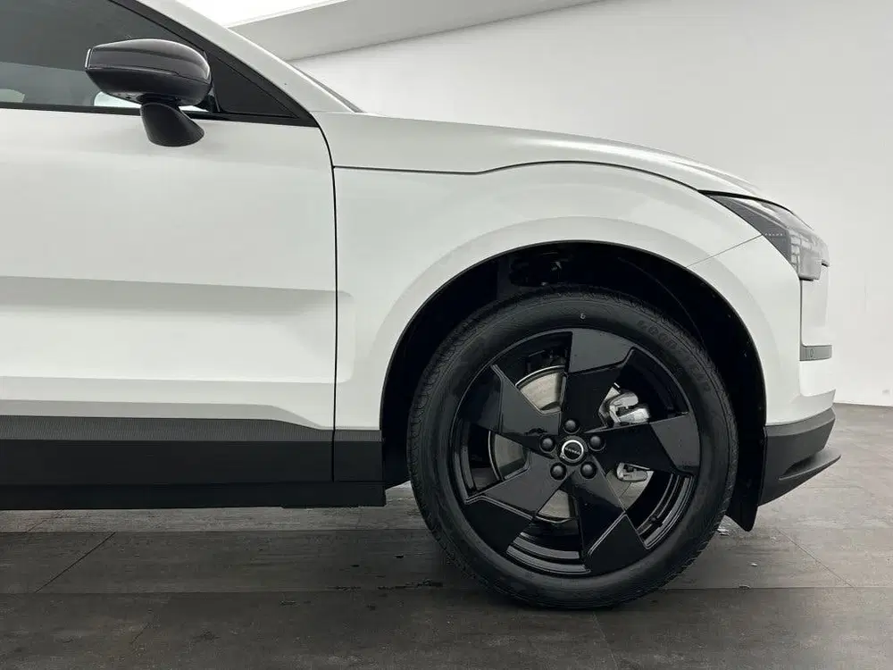 Volvo EX30 P5 Long Range Plus Black Edition Europa uit 2026, foto 9