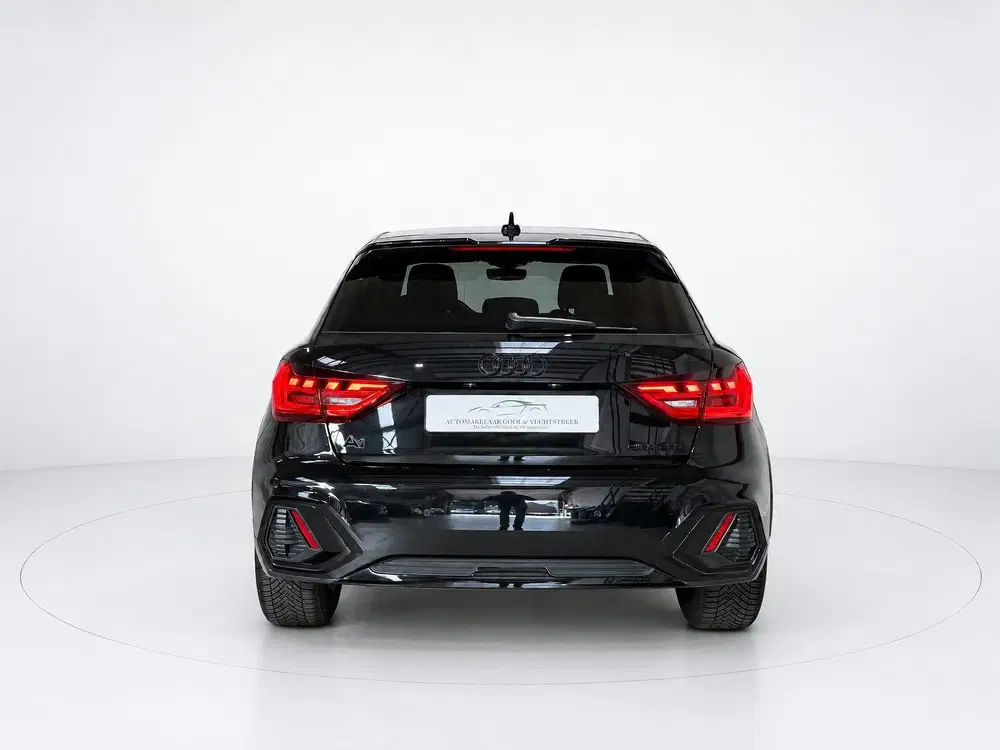 Audi A1 35 TFSI S edition Allstreet uit 2023, foto 6