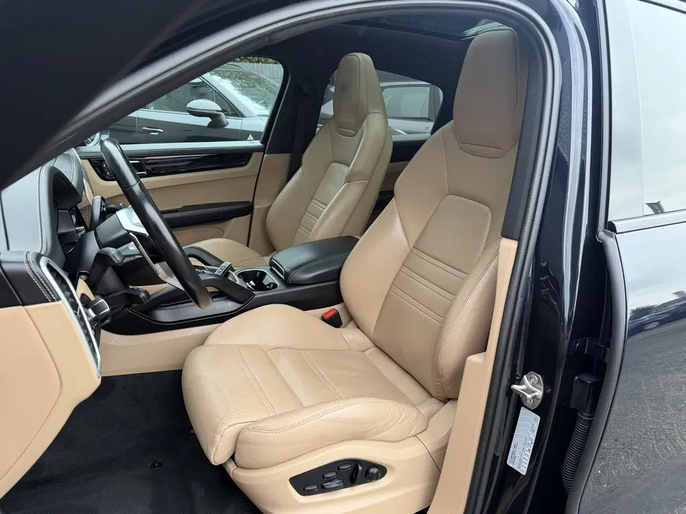 Porsche Cayenne Cayenne Coupé 3.0 E-Hybrid Sport Chrono uit 2021, foto 13