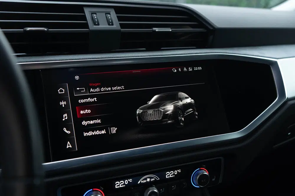 Audi Q3 45 TFSI e uit 2023, foto 13