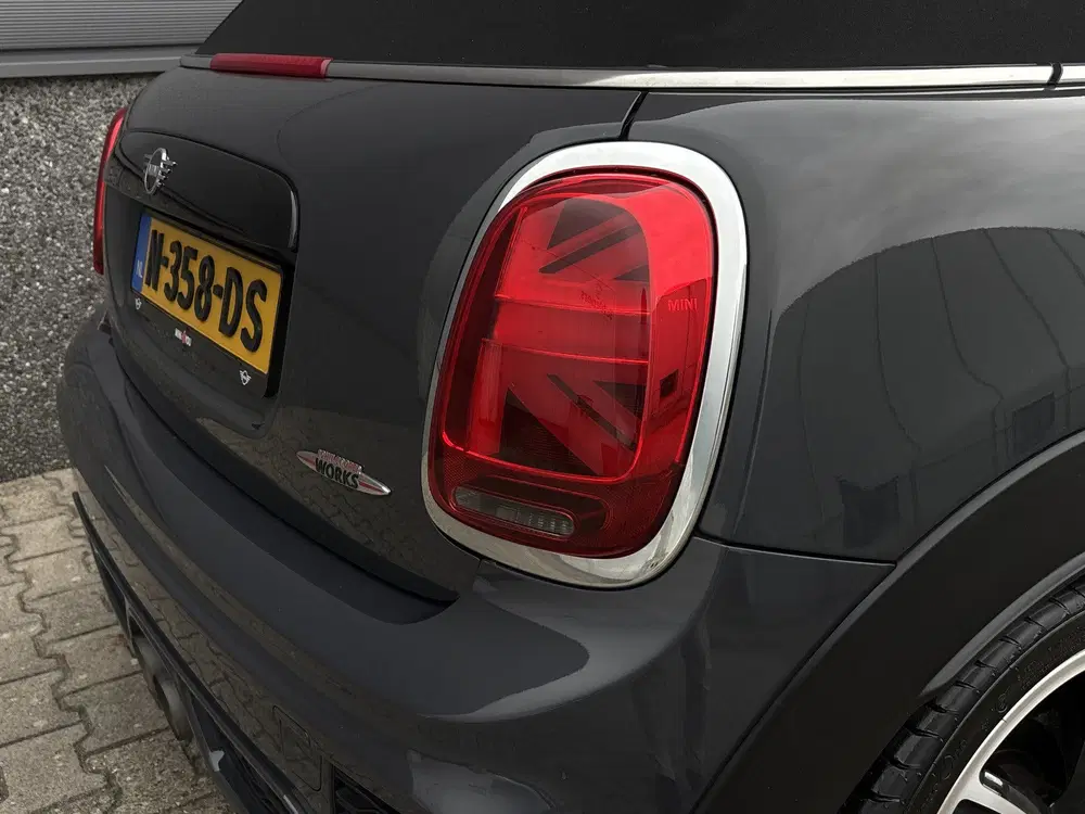 Mini Cabrio 2.0 John Cooper Works Chili uit 2019, foto 5