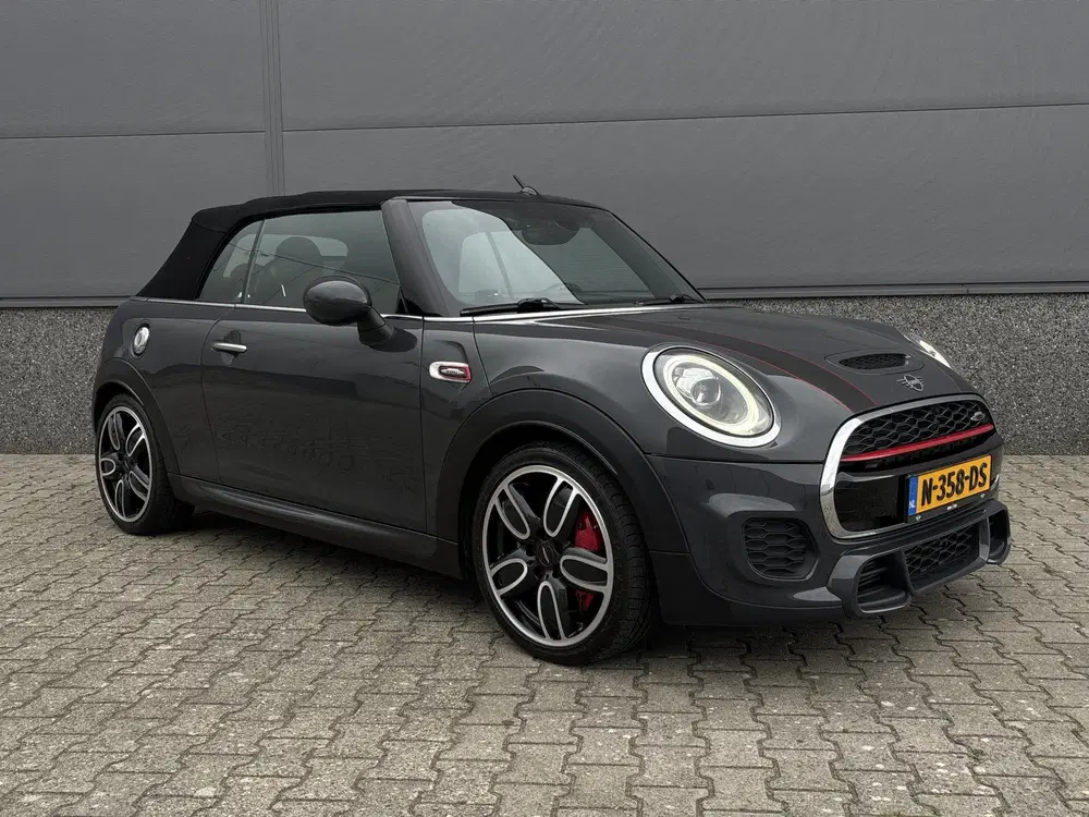 Mini Cabrio 2.0 John Cooper Works Chili uit 2019, foto 8