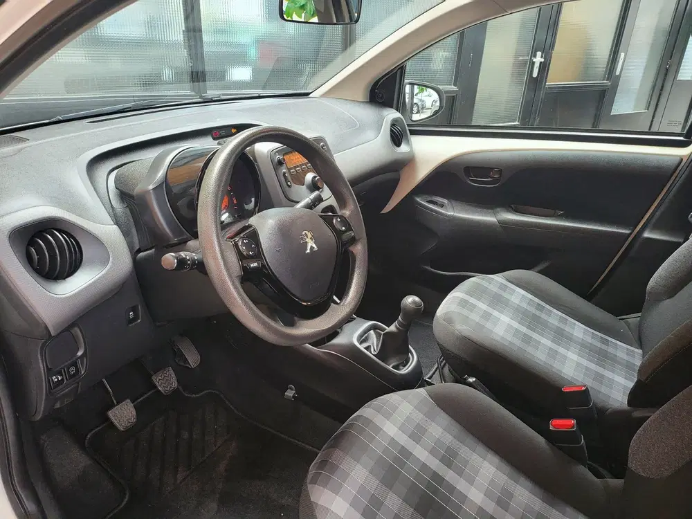 Peugeot 108 1.0 e-VTi Active uit 2019, foto 7