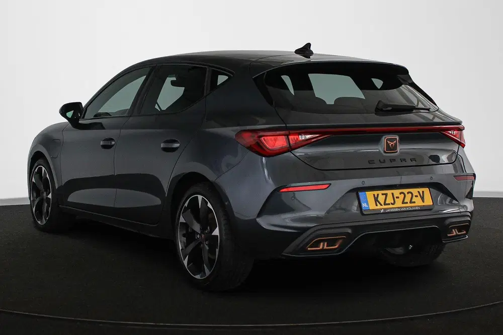 Cupra Leon 1.4 e-Hybrid Adrenaline Stuur-Stoelverwarm uit 2022, foto 4