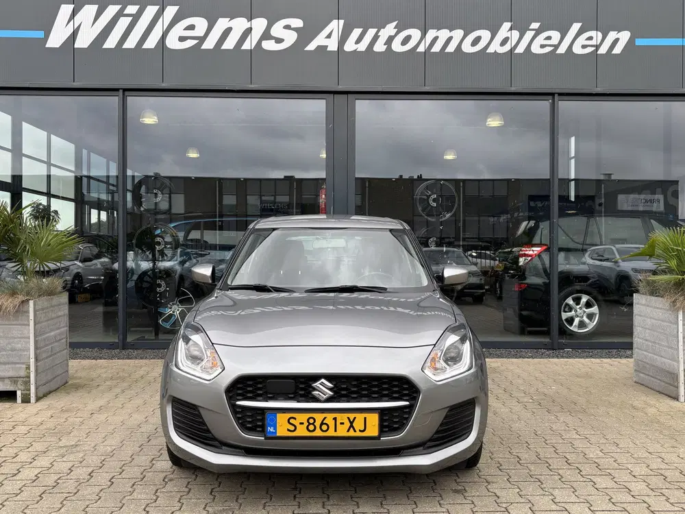 Suzuki Swift 1.2 Comfort Smart Hybrid Airco uit 2023, foto 2
