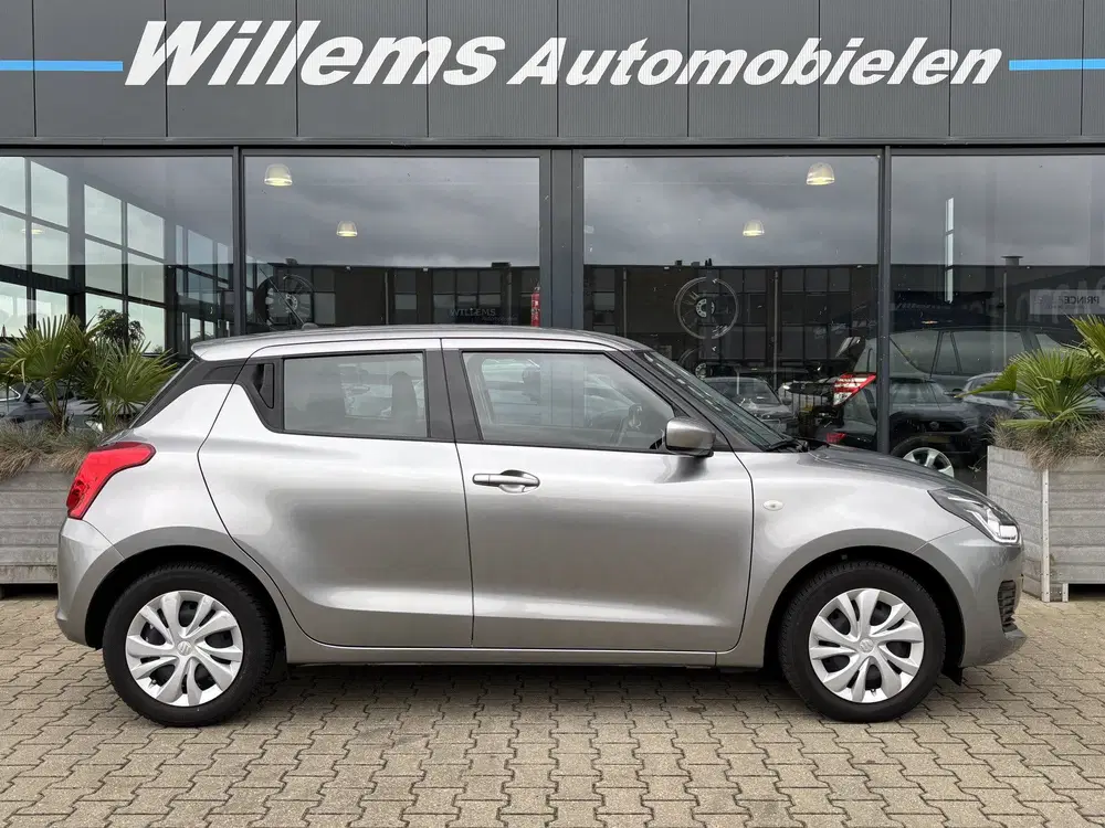Suzuki Swift 1.2 Comfort Smart Hybrid Airco uit 2023, foto 4