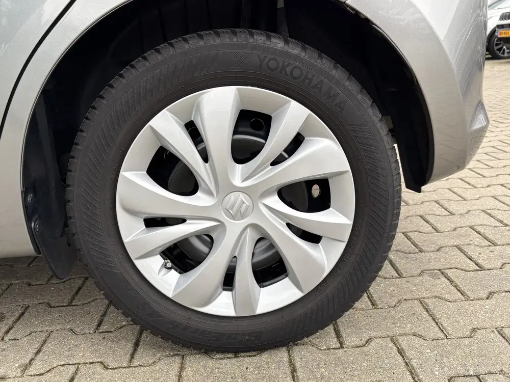Suzuki Swift 1.2 Comfort Smart Hybrid Airco uit 2023, foto 9