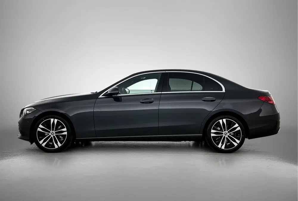 Mercedes-Benz C-Klasse 180 Business Solution Luxury uit 2026, foto 3