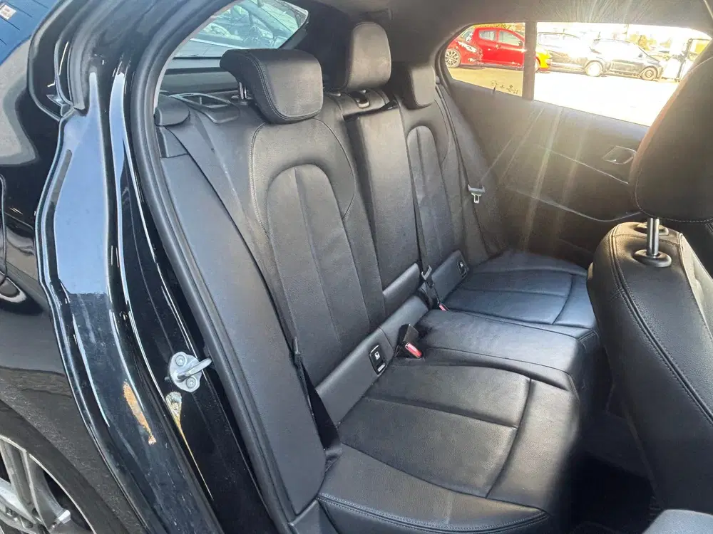 BMW 1-serie 116i High Executive uit 2021, foto 12