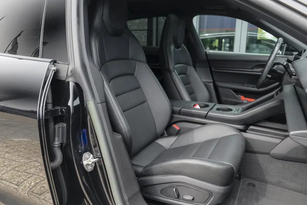 Porsche Taycan Sport Turismo 476pk Performance Plus 93kwh uit 2022, foto 12