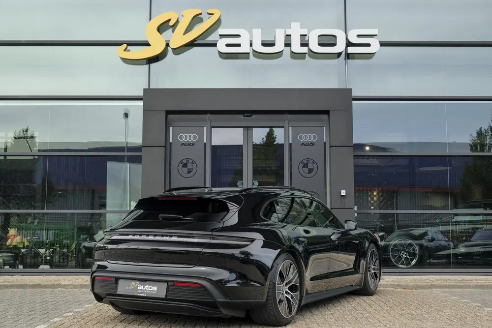 Porsche Taycan Sport Turismo 476pk Performance Plus 93kwh uit 2022, foto 2