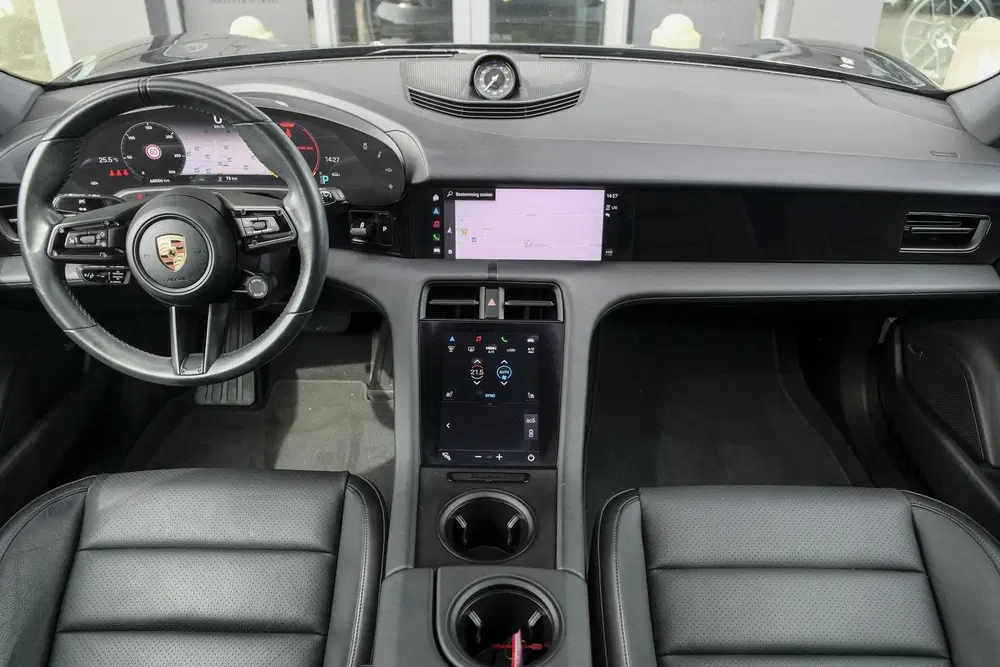 Porsche Taycan Sport Turismo 476pk Performance Plus 93kwh uit 2022, foto 3