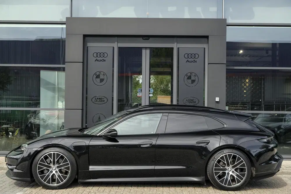 Porsche Taycan Sport Turismo 476pk Performance Plus 93kwh uit 2022, foto 5