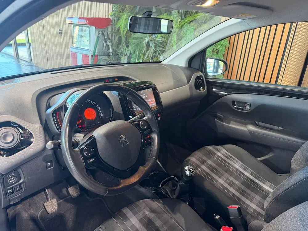 Peugeot 108 1.0 e-VTi Allure Camera Apple car play cru uit 2019, foto 14