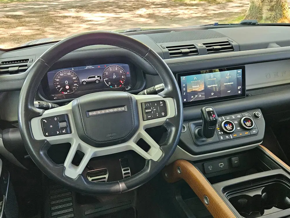 Land Rover Defender 3.0 P400 HSE uit 2020, foto 11