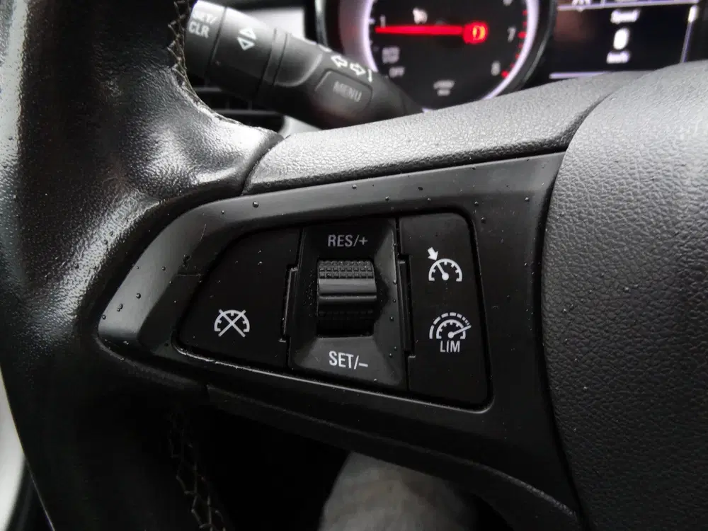 Opel Astra 1.2 Business Edition (bj 2022) uit 2022, foto 13