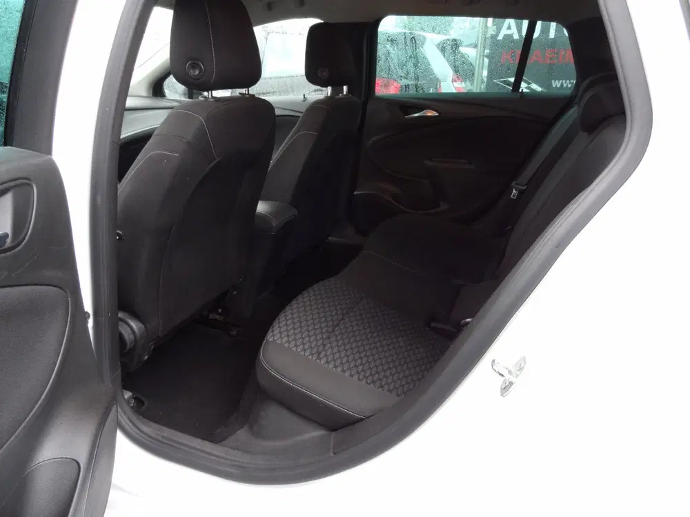Opel Astra 1.2 Business Edition (bj 2022) uit 2022, foto 7