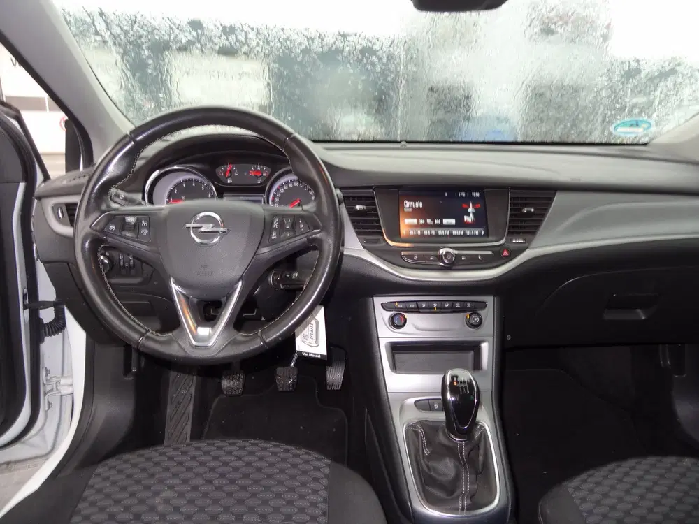 Opel Astra 1.2 Business Edition (bj 2022) uit 2022, foto 9