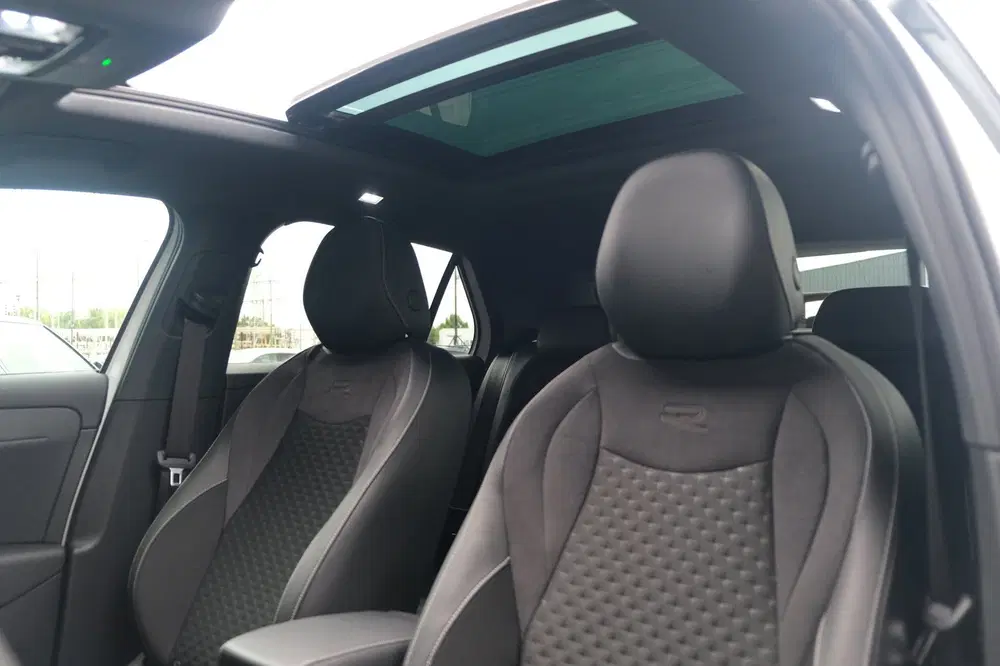 Volkswagen T-Roc 1.5 eTsi R-Line DSG 150PK Pano ACC 360CAM uit 2026, foto 4