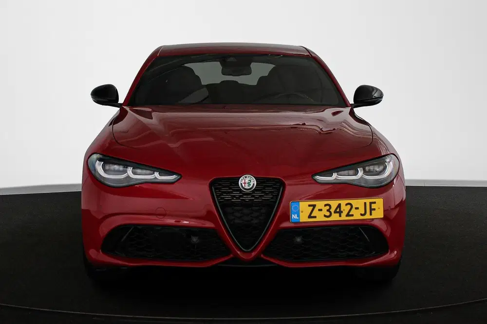 Alfa Romeo Giulia 2.0 T GME AWD Competizione 280PK Facelift uit 2024, foto 13