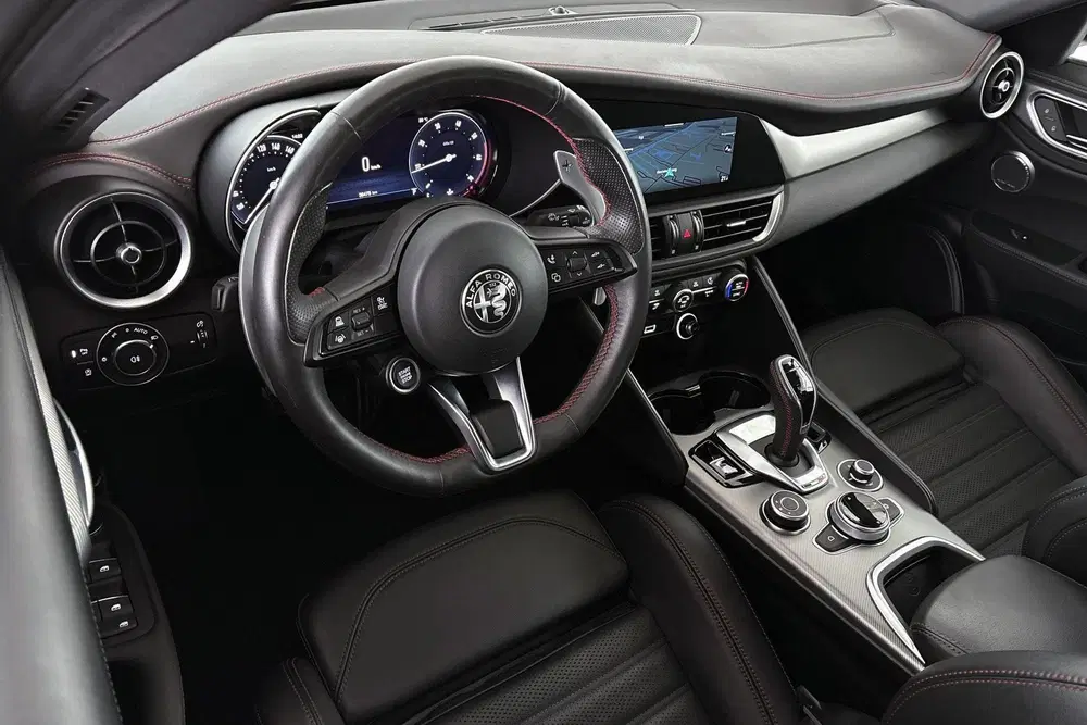 Alfa Romeo Giulia 2.0 T GME AWD Competizione 280PK Facelift uit 2024, foto 5