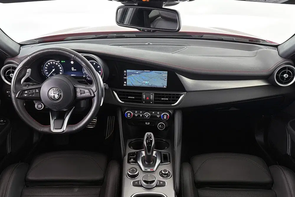 Alfa Romeo Giulia 2.0 T GME AWD Competizione 280PK Facelift uit 2024, foto 7