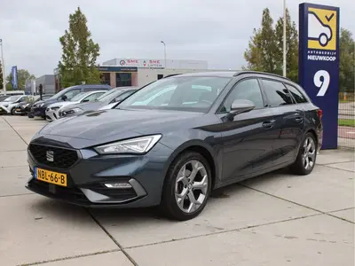 SEAT Leon 1.5 TSI FR Business Intense Automaat uit 2023