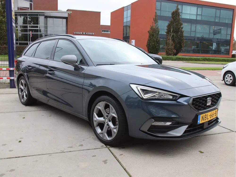 SEAT Leon 1.5 TSI FR Business Intense Automaat uit 2023, foto 3