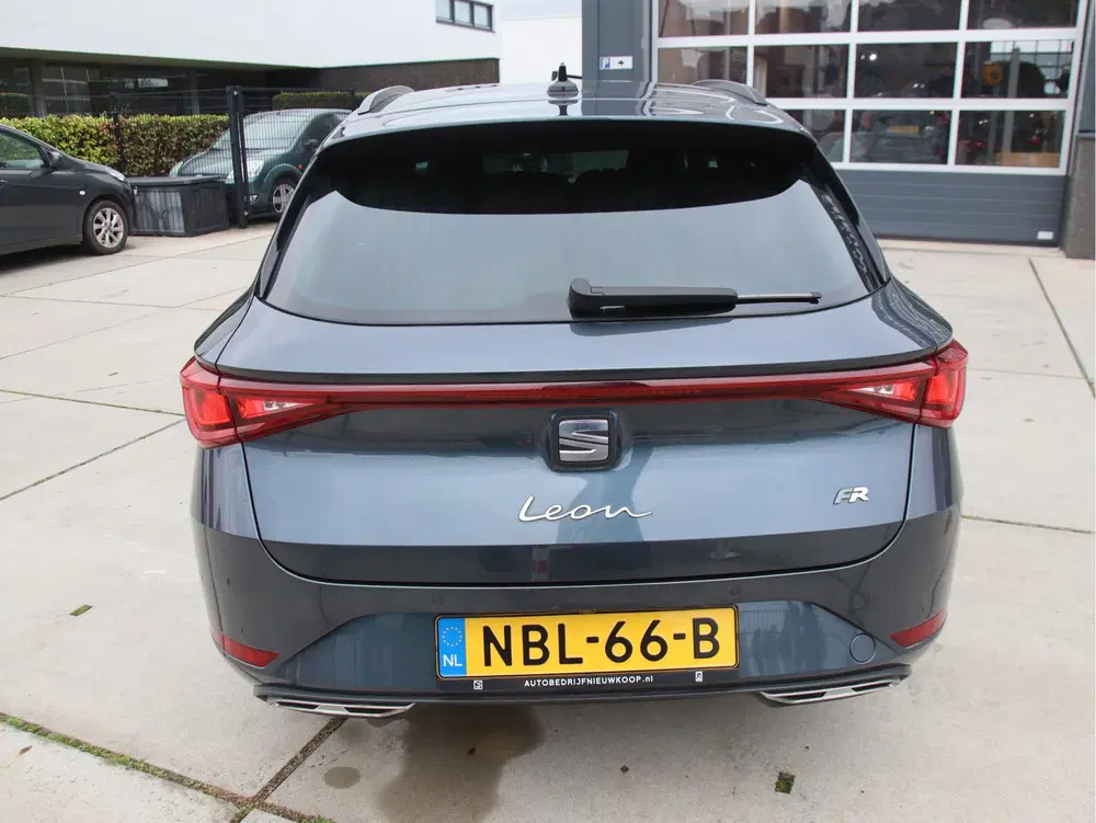 SEAT Leon 1.5 TSI FR Business Intense Automaat uit 2023, foto 5