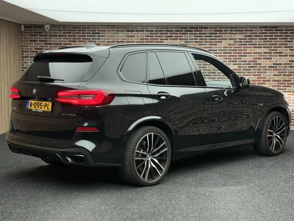 BMW X5 xDrive45e High Executive uit 2021, foto 2