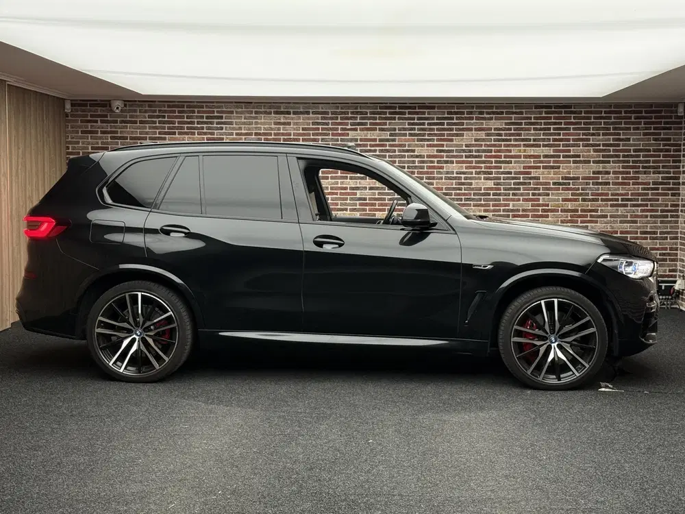 BMW X5 xDrive45e High Executive uit 2021, foto 4