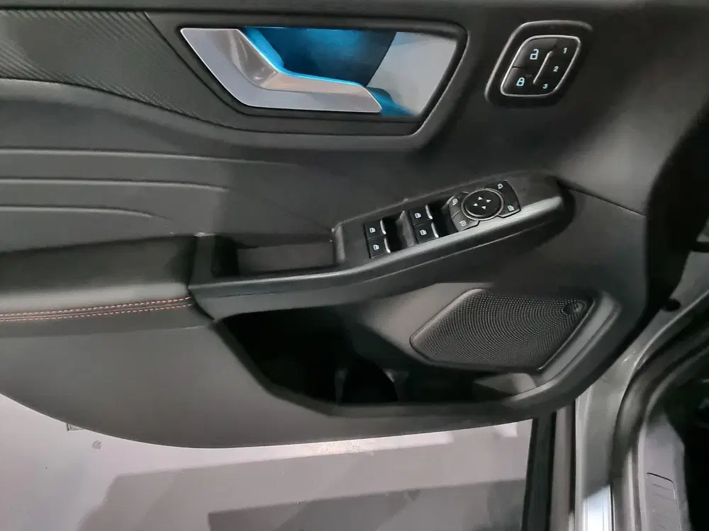 Ford Kuga 2.5 PHEV ST-Line X uit 2026, foto 11