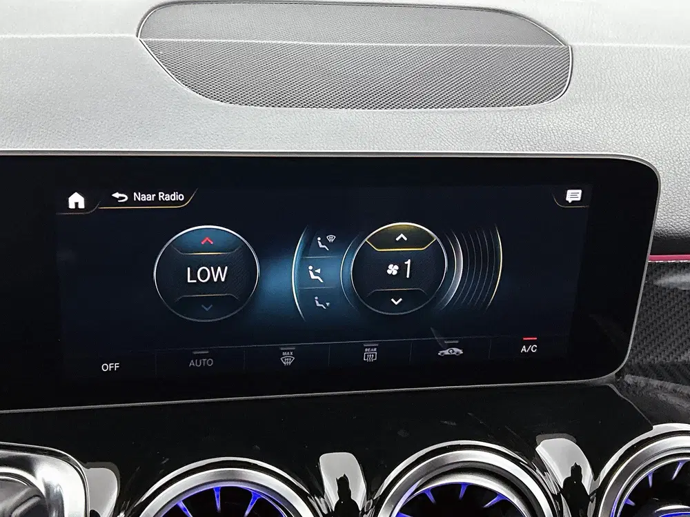Mercedes-Benz GLB 200 Business Solution AMG Automaat uit 2020, foto 11