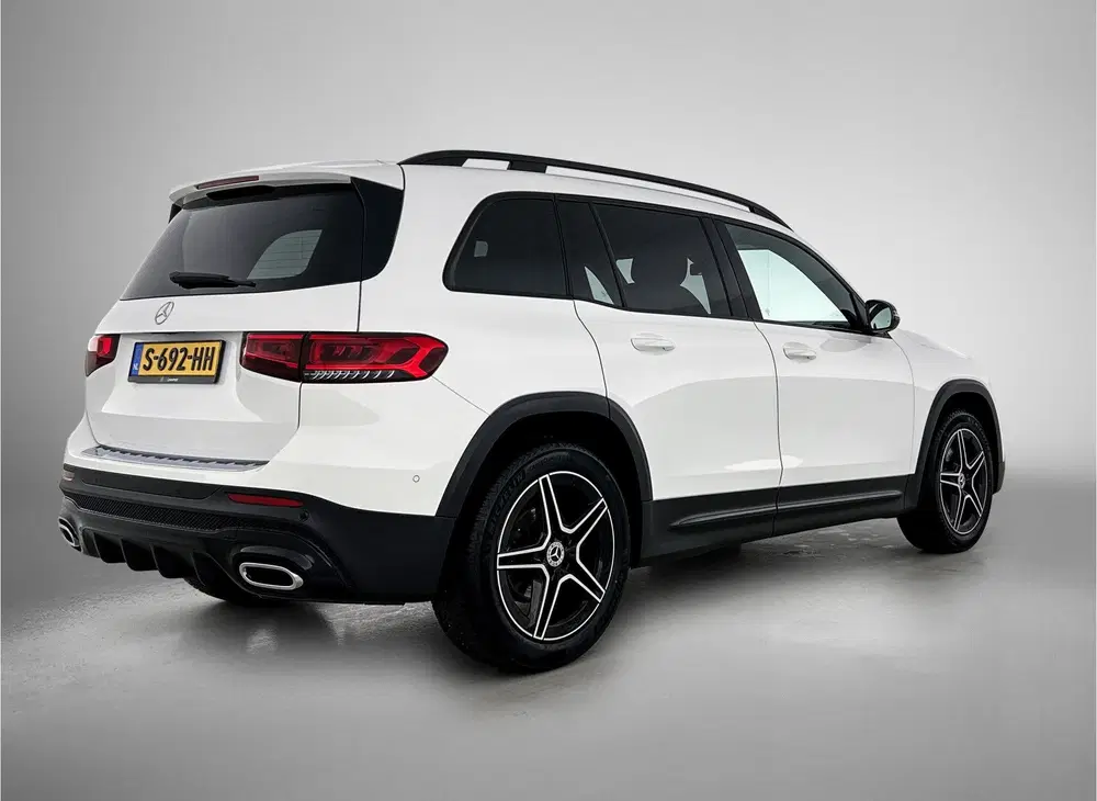 Mercedes-Benz GLB 200 Business Solution AMG Automaat uit 2020, foto 2