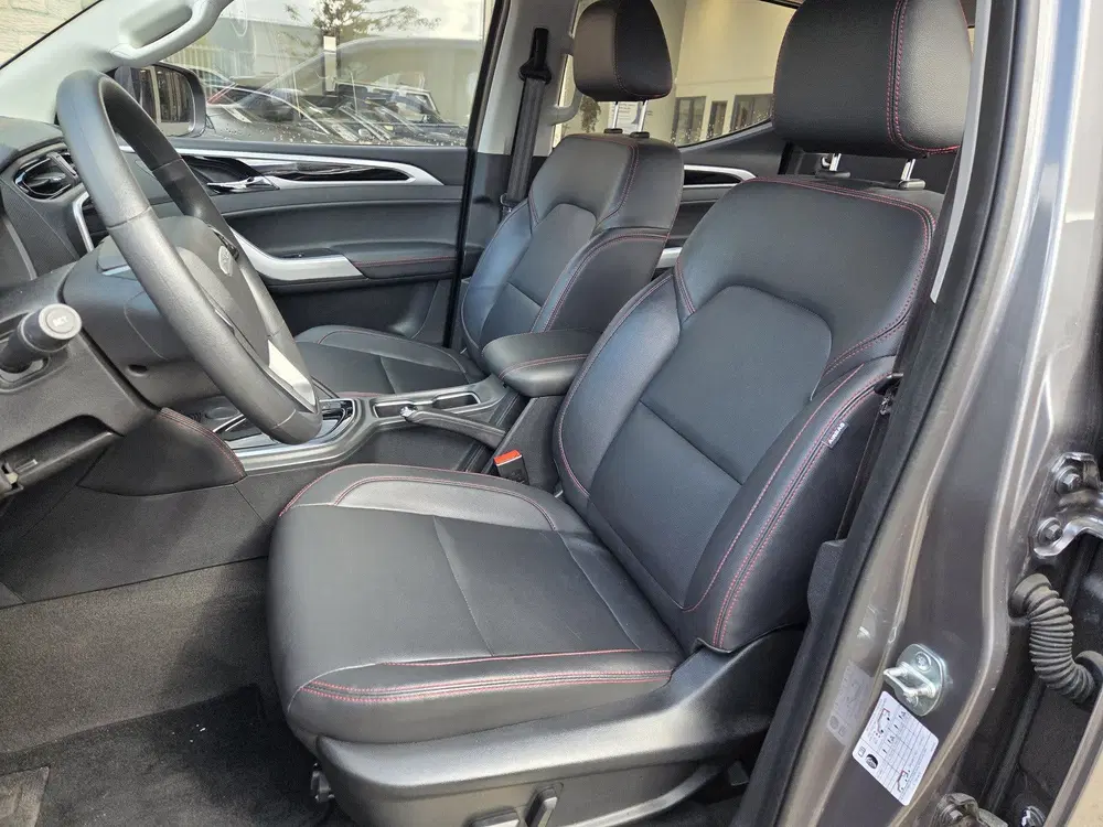 Maxus T90 EV 89 kWh Dubbel Cabine Zwart leer ECC Air uit 2024, foto 10