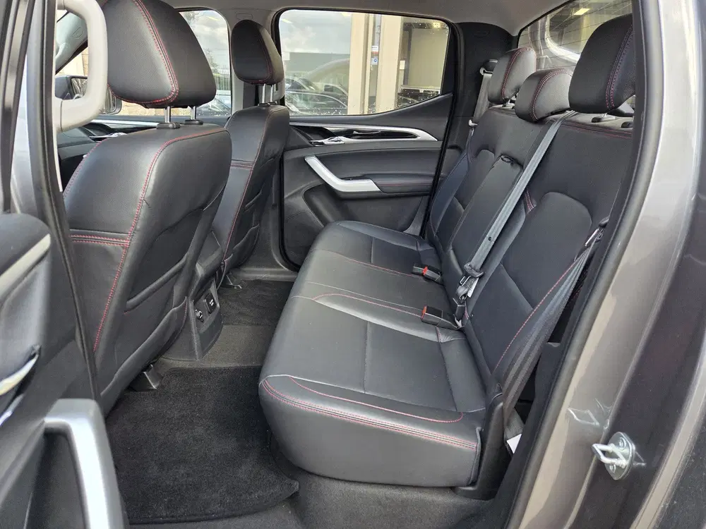 Maxus T90 EV 89 kWh Dubbel Cabine Zwart leer ECC Air uit 2024, foto 12