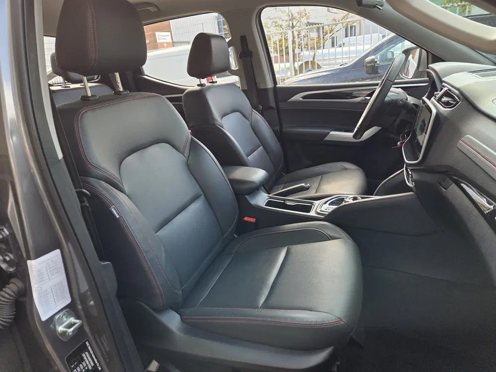Maxus T90 EV 89 kWh Dubbel Cabine Zwart leer ECC Air uit 2024, foto 13