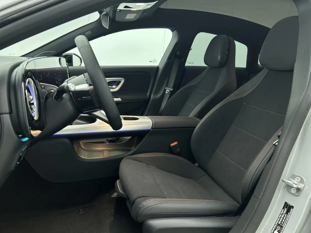 Mercedes-Benz CLA Klasse 180 Business Solution AMG uit 2026, foto 5