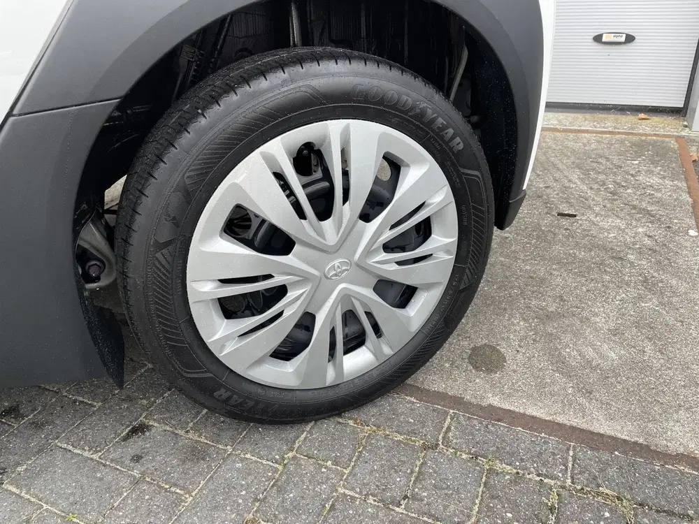 Toyota Aygo X 1.0 VVT-i MT Play Org NL en 1e Eigenaar uit 2025, foto 2