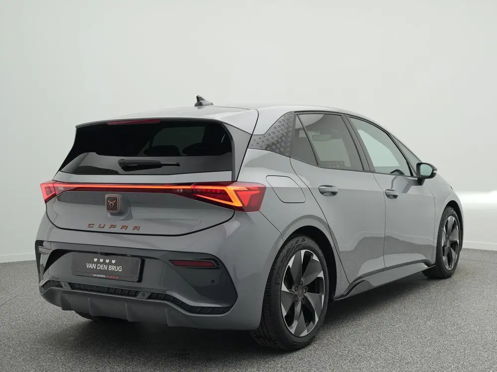 Cupra Born Business 62 kWh 204pk uit 2024, foto 2