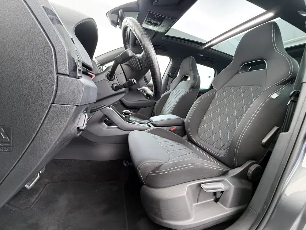Skoda Karoq 1.5TSI 150PK Automaat Sportline Panoramada uit 2022, foto 10