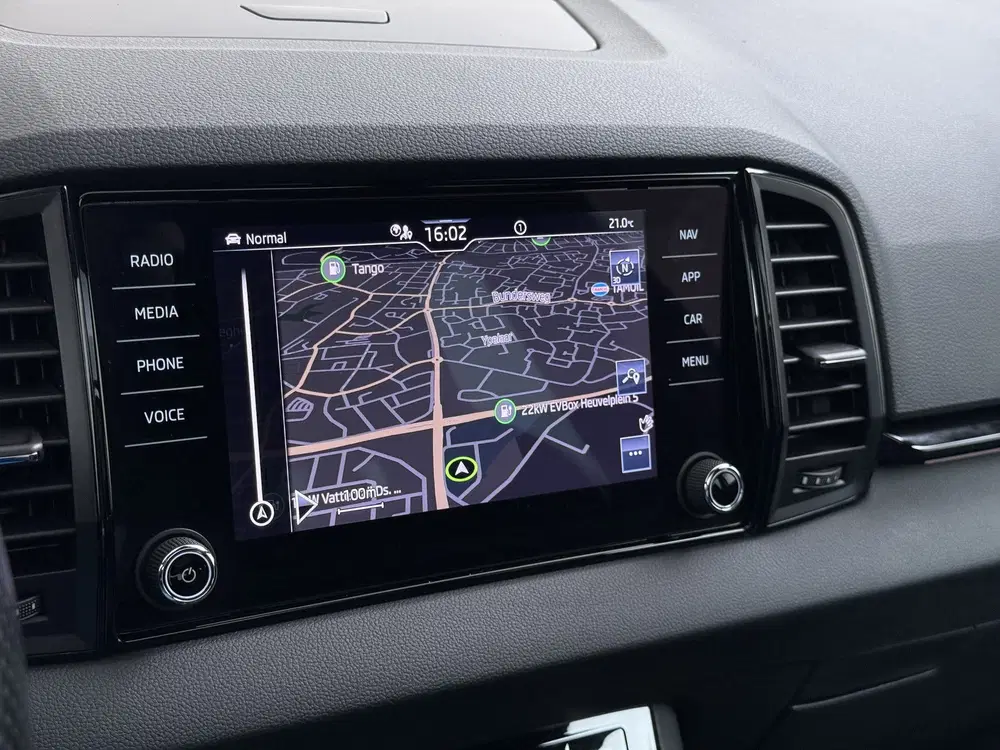 Skoda Karoq 1.5TSI 150PK Automaat Sportline Panoramada uit 2022, foto 12